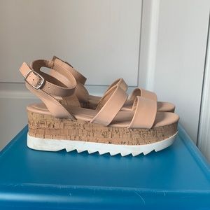 Madden Girl W8 strappy platform sandals